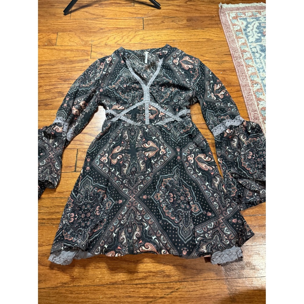 Free People Paisley Lace Trim Bell Sleeve Mini Dress Black Pink Boho Size 0